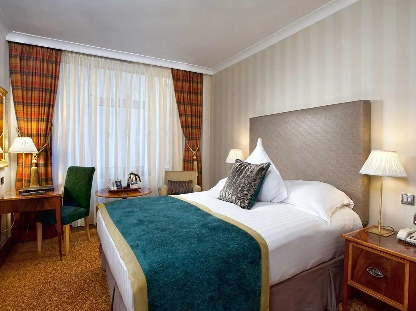 Europa Hotel Belfast 4*,  Storbritannien